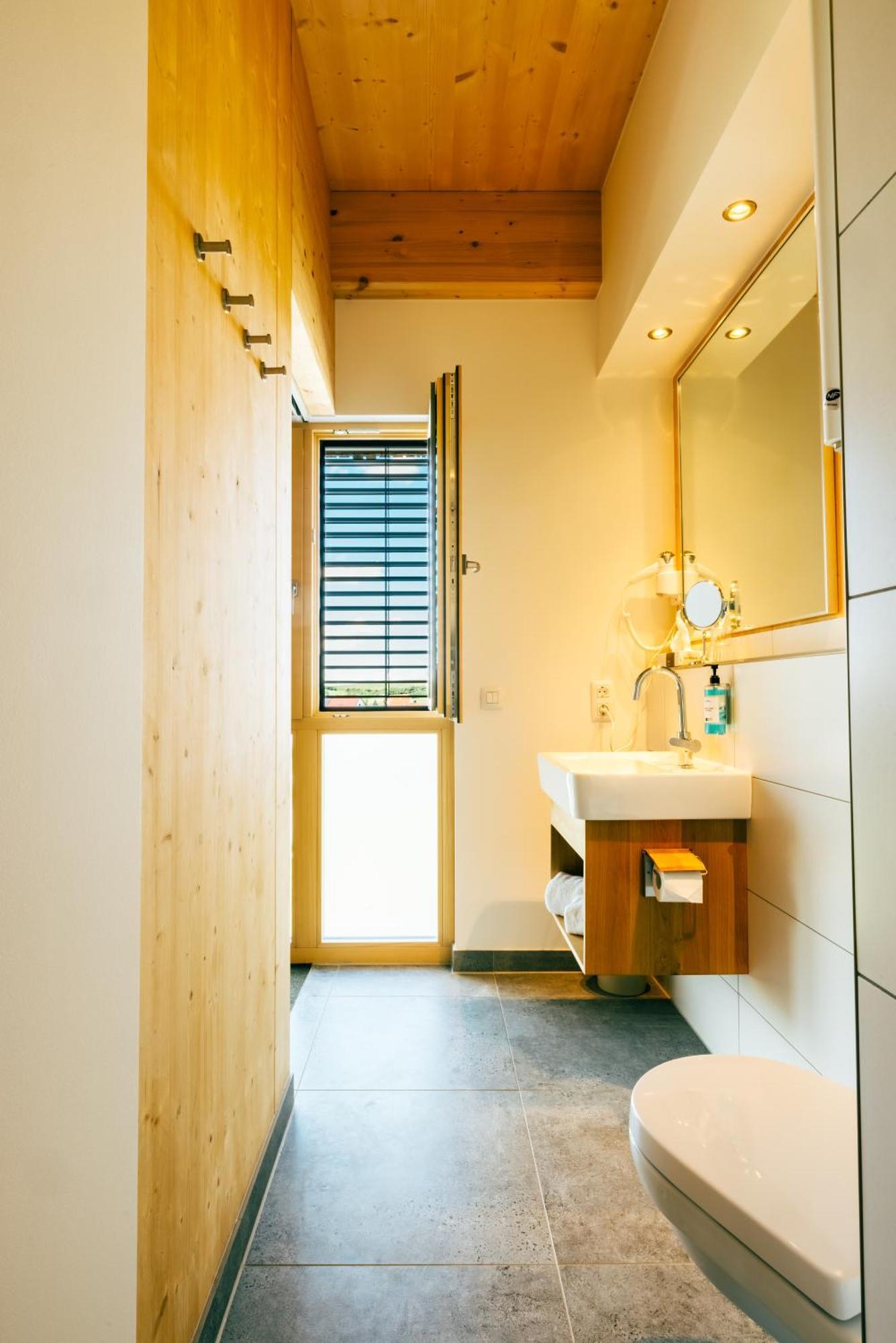Oekohotel Aus Holz Alea Eco Pfaffenhofen an der Ilm Ngoại thất bức ảnh
